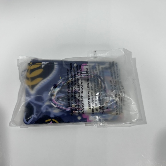 NEW Vera Bradley Grey "Charmont Meadow" Zip ID & Lanyard set **Retired Pattern** - Picture 3 of 4